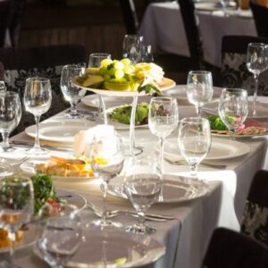 5 Ways How Table Linen Hire Transforms Your Dining Ambience